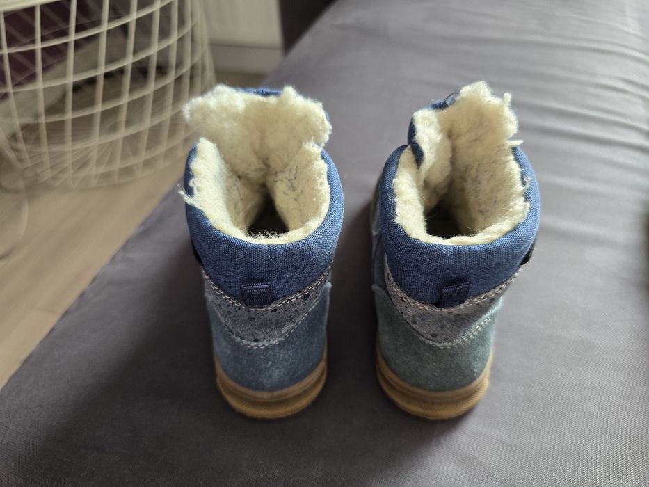 Buty dziewczęce jesienne zimowe rozmiar 27 długość wkładki 16,5cm