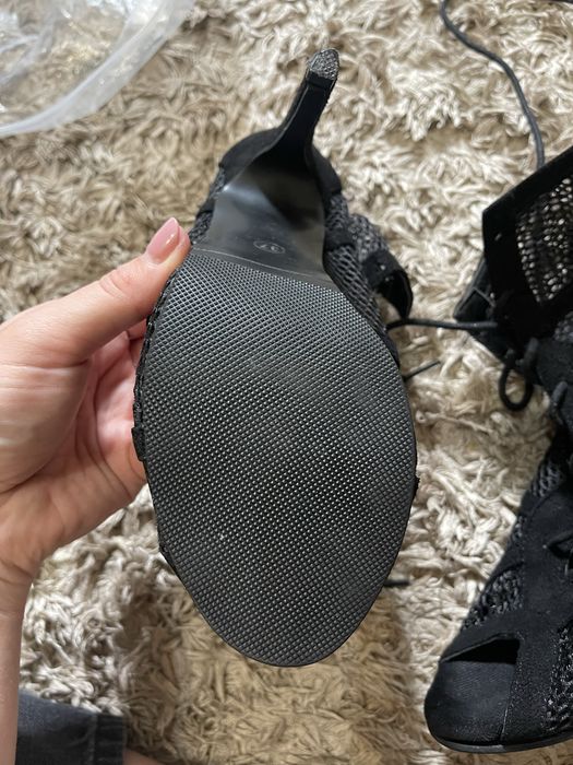 Туфлі High Heels