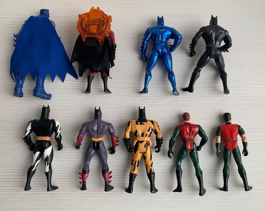 Фигурки Бэтмен разных годов DC Comics Kenner Batman Бетмен