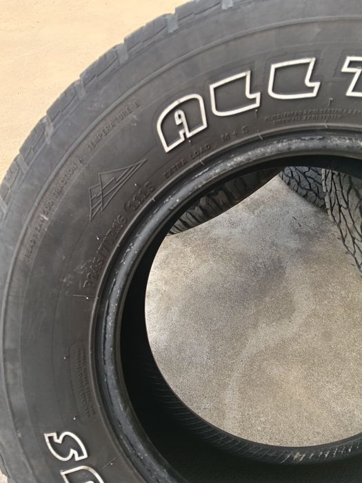 Pneus de jipe 245/70/16