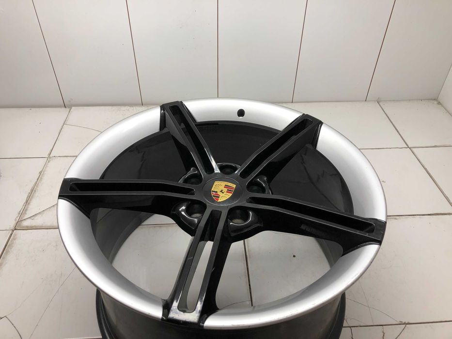 felga 21 porsche taycan oem super stan tylna 11.5 et66