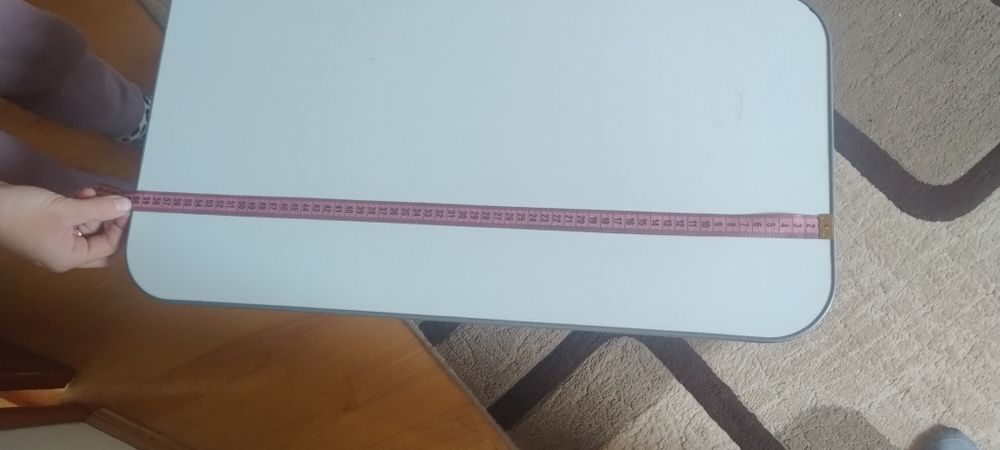 Стіл, парта дитячі меблі.