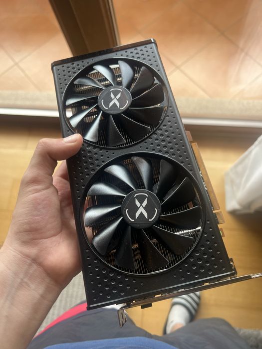 Radeon RX6600 Swift 210
