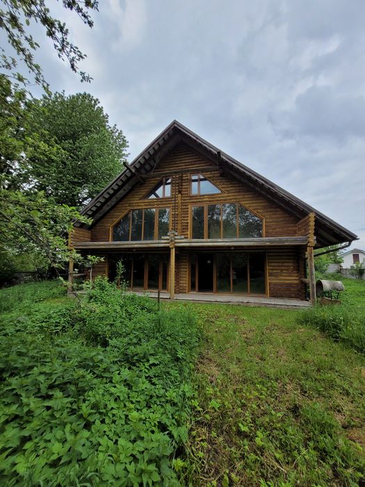 Продаю затишний двоповерховий будинок — околиця Івано-Франківська