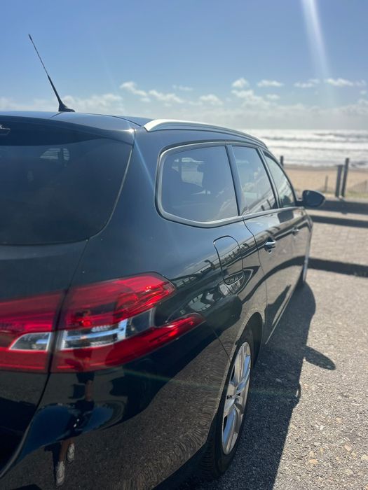 Peugeot 308 SW 1.2 130cv 2018 foto 4