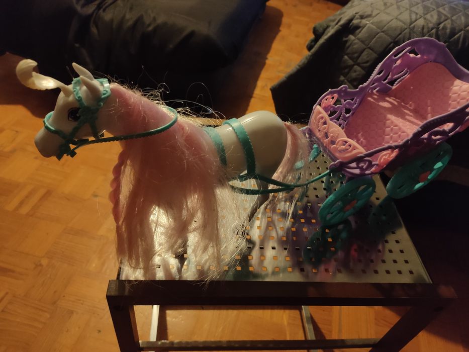 Carruagem com cavalo Barbie