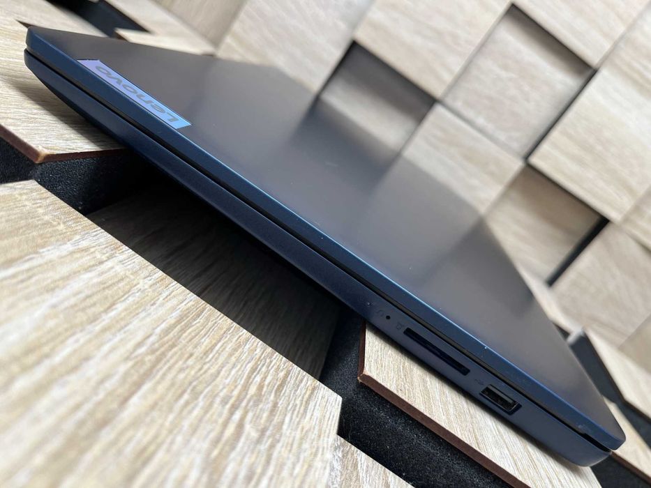 №5262 Ноутбук Lenovo IdeaPad 3 15IAU7 15.6"/i5-1235U/8Gb/SSD256