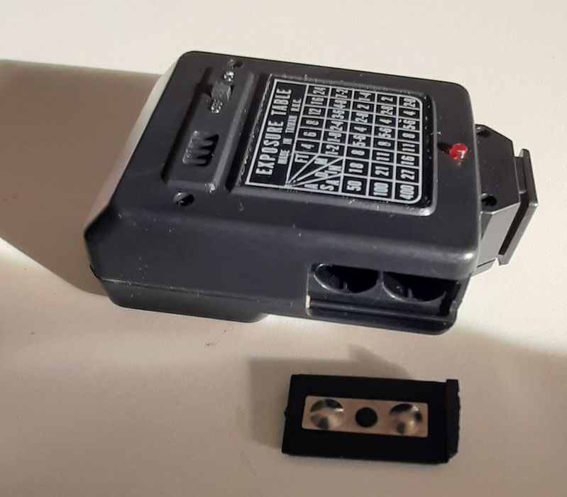 Flash Universal Camera64552909546371121