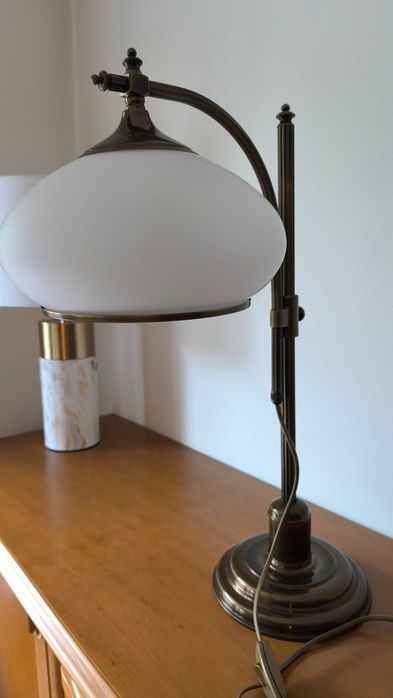 Lampa stołowa metalowa