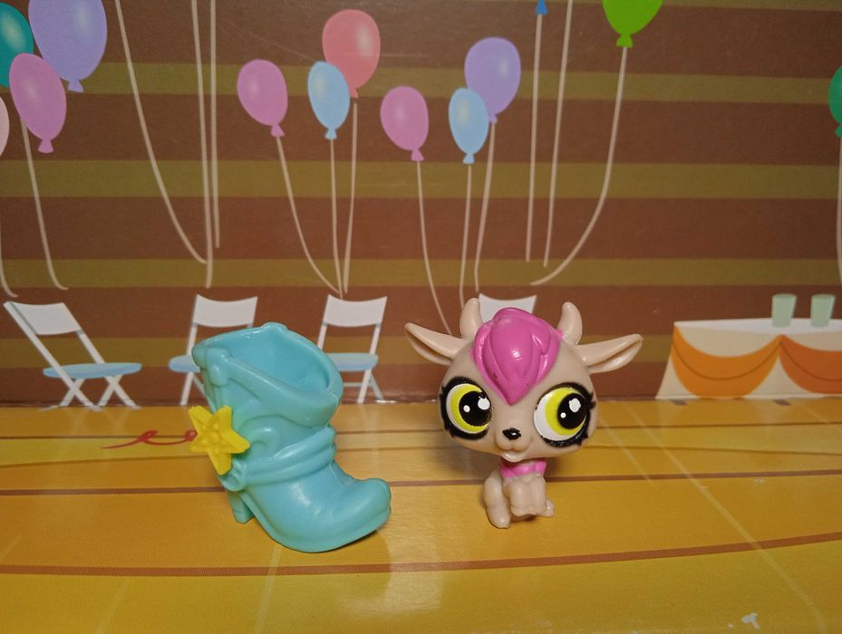 Мини фигурка с аксессуаром Littlest Pet Shop