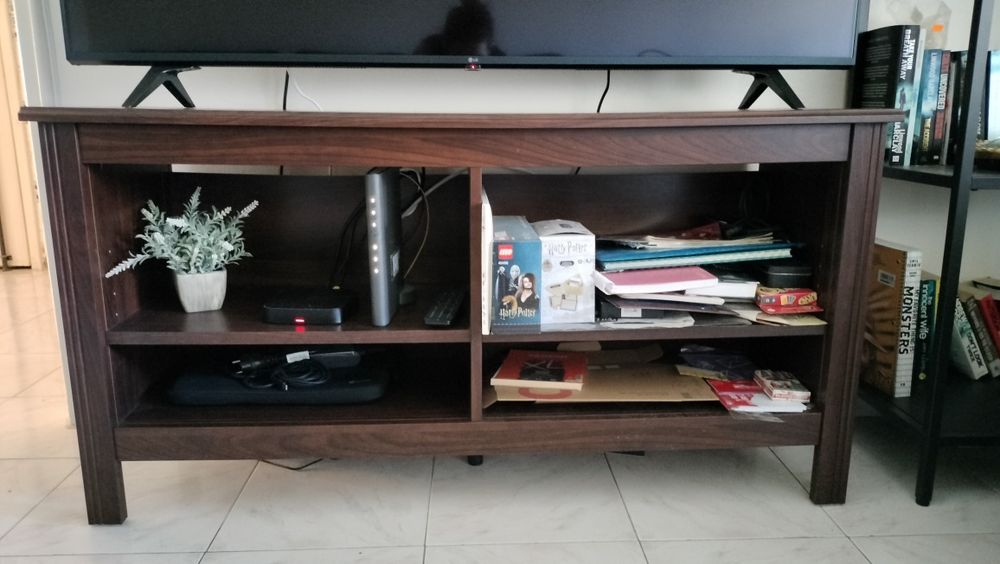 Mesa TV IKEA castanho