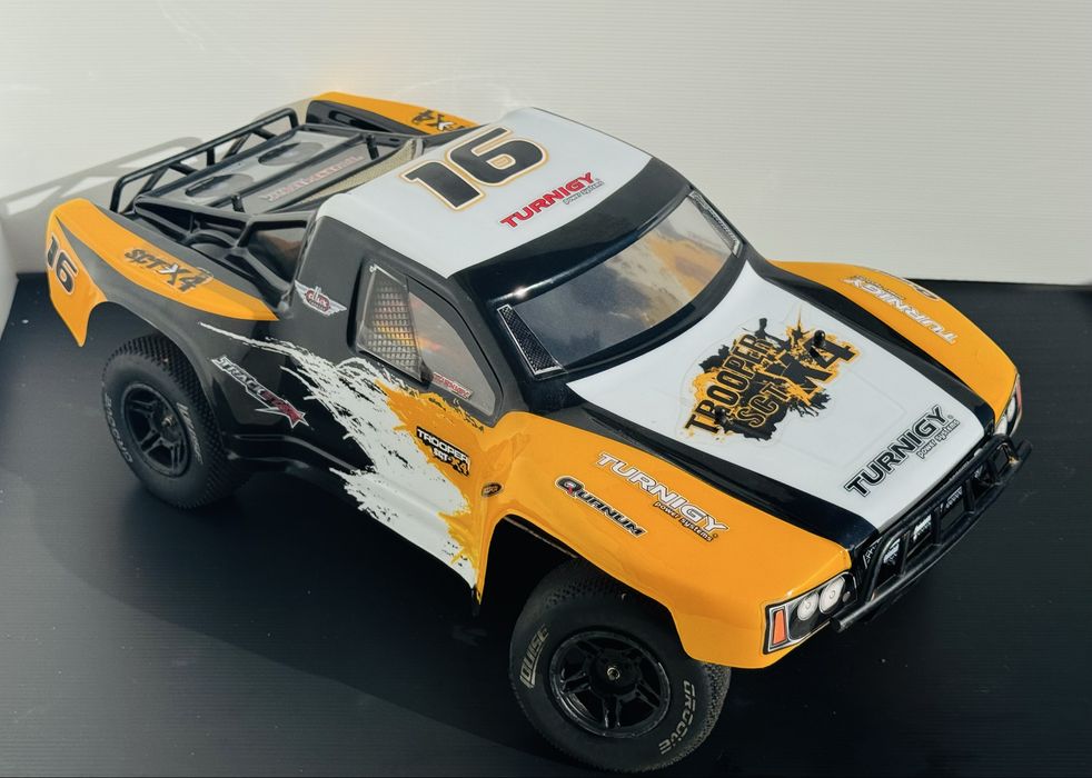 RC Trophy Truck 4WD 1:10 - NITRO CIRCUS (Rara)