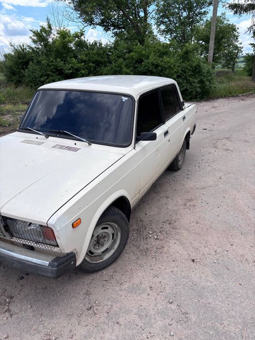 Продам ваз 2107.