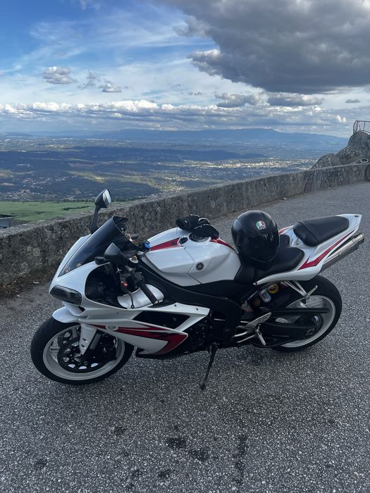Yamaha R1 2008.