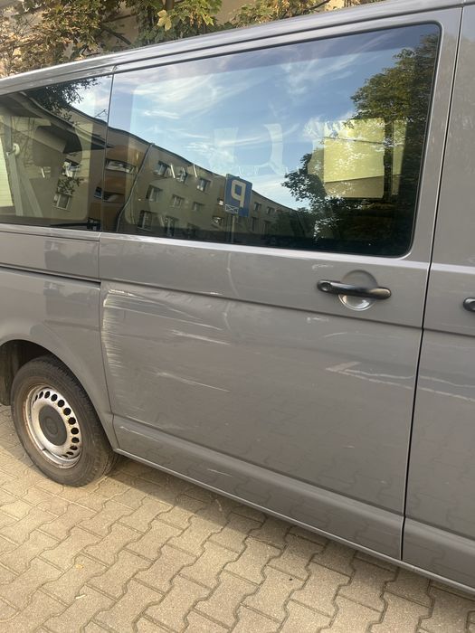 Sprzedam volkswagena transportera t5
