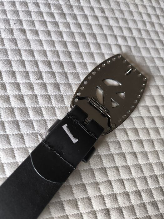 Pasek damski czarny z błyszczącą klamrą Pracę pokój pacyfka S skóra