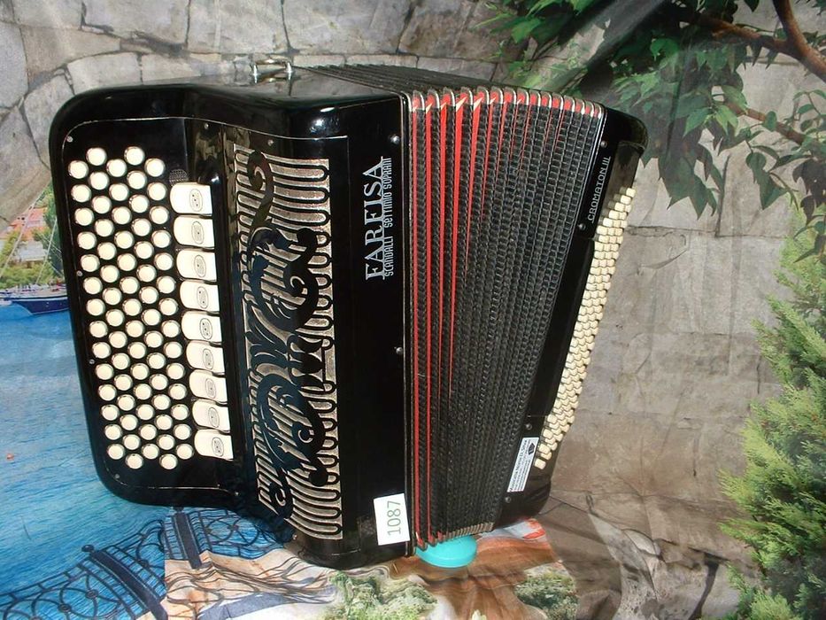 Accordion R, No. 108764575302208387123