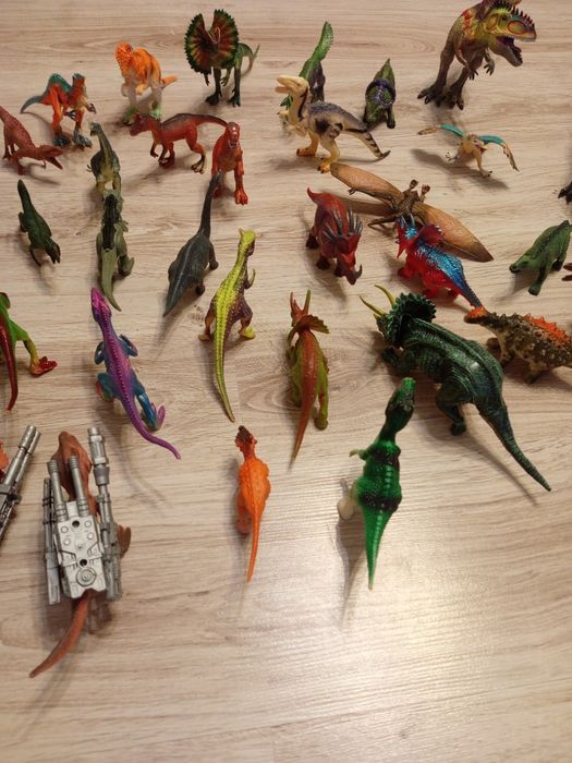 Dinozaury 39 sztuk