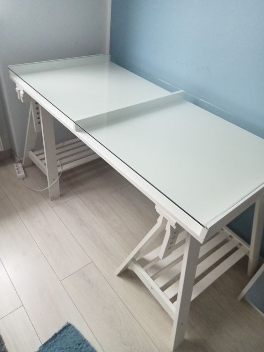 Sprzedam biurko ikea