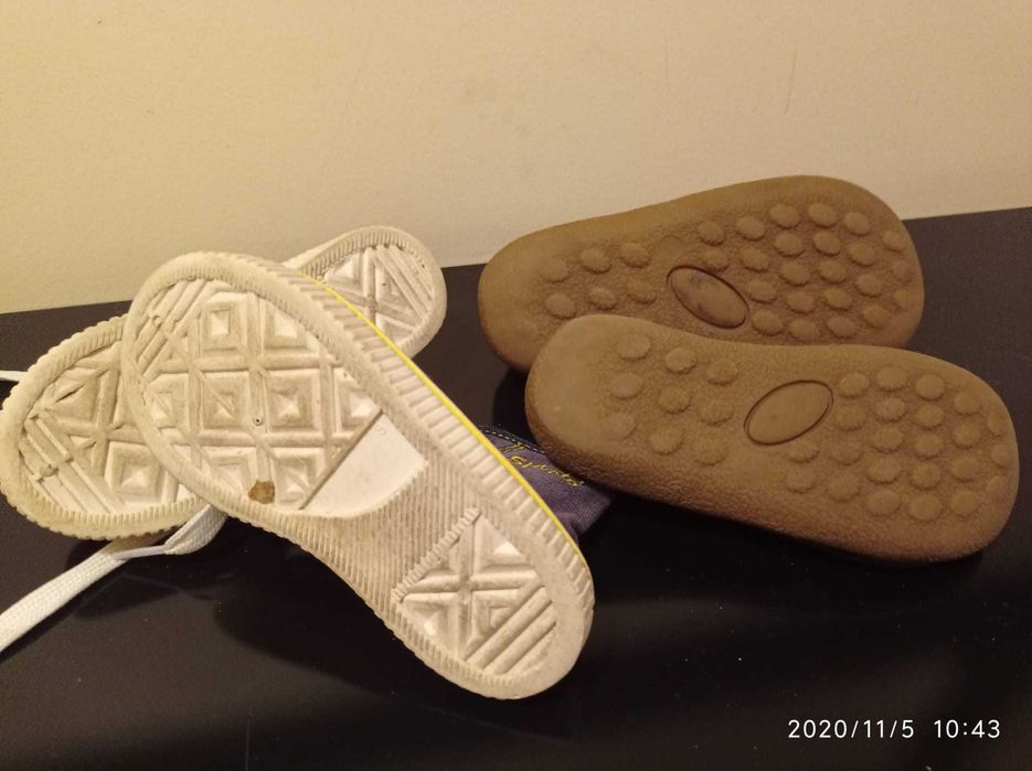 sapatilhas 24 / sapatos 25