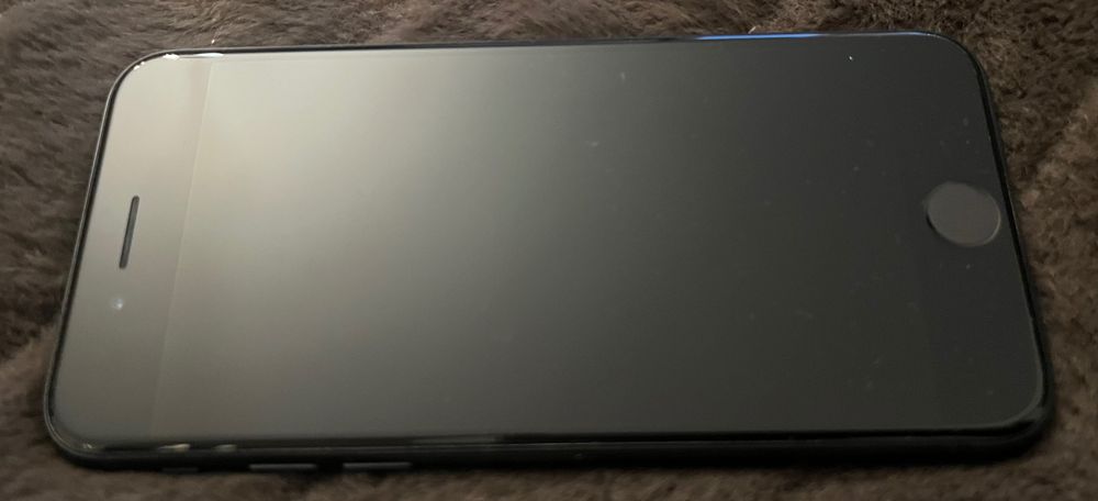 iPhone SE czarny mat 64GB 94% bateria, stan bardzo dobry