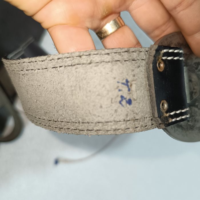 Cinto em Pele de qualidade Vintage Fivela Psicadélica Tecido em Metal