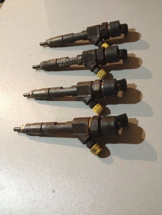 Форсунки Renault Trafic 1.9 dci Рено Трафик 1.9 0445110021 0445110146