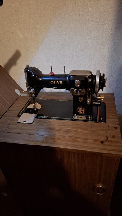 Maquina de costura Oliva