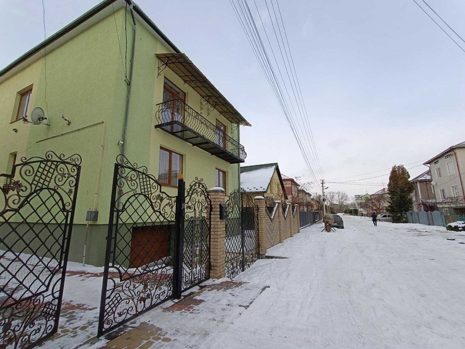 Продаж будинку з сонячними панелями, район школи №2, м. Дрогобич!