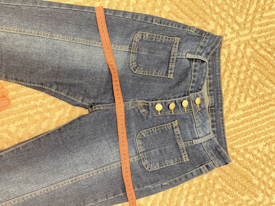 Джинси. Сині. S-M. Кльош