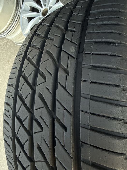 225/45R18 Bridgestone DriveGuard пара літніх шин