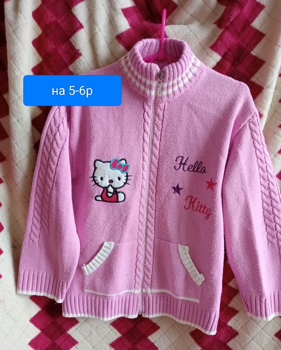 Кофти і олімпійки для дівчинки