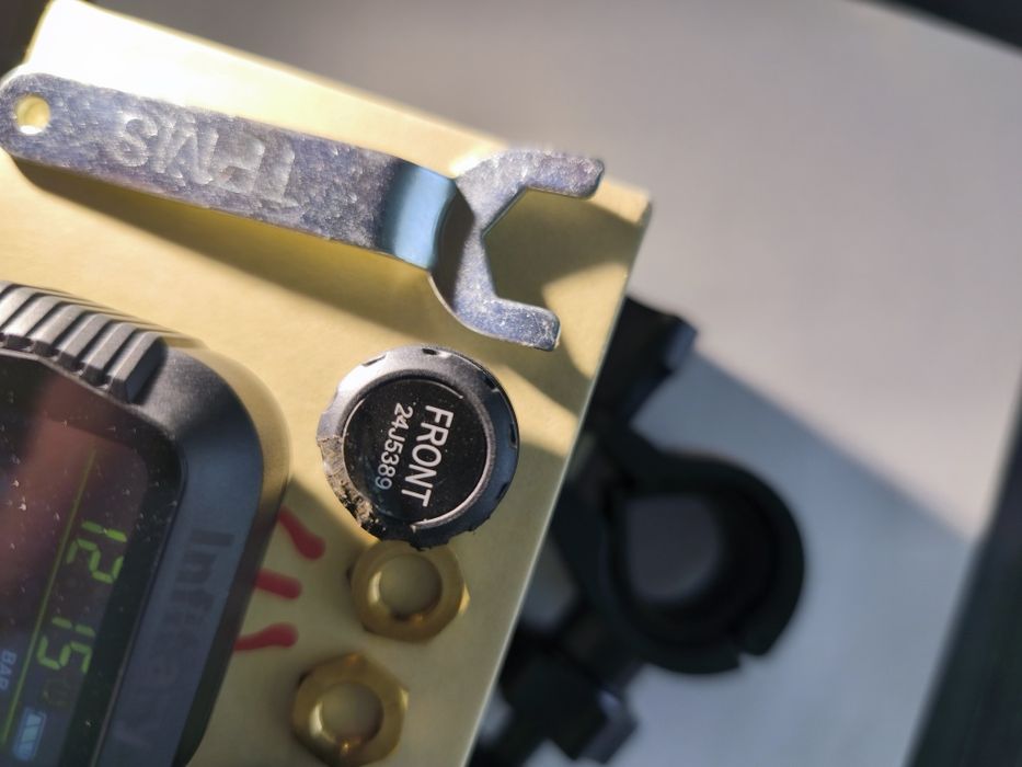 TPMS контролю тиску та температур для мото, самоката