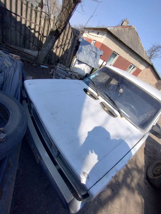 Жигуль пятьорка, чиста. ціна за 3 машини які в профелі