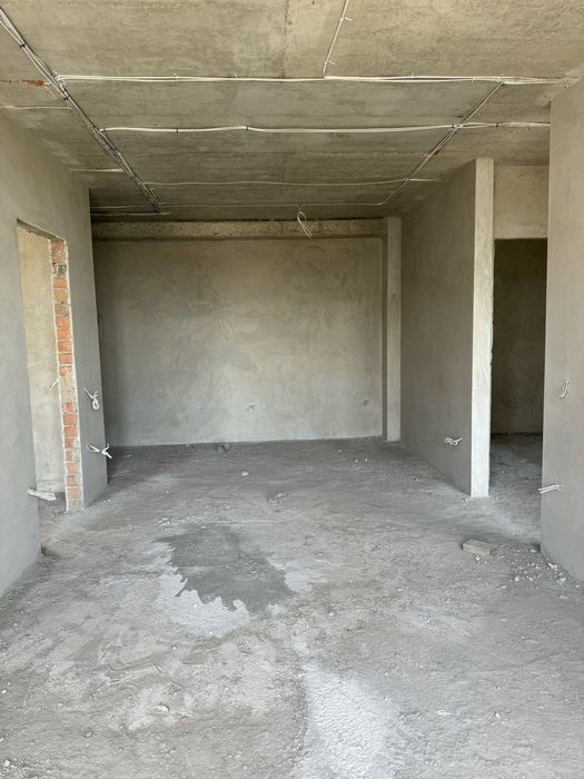 Продається 2 кімнатна Новобудова вул Буковинська 33