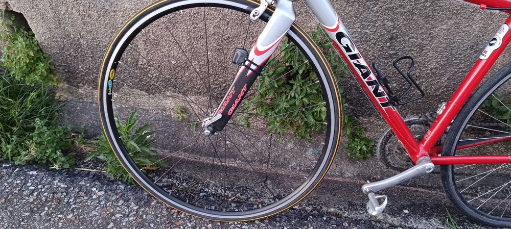 Vende-se bicicleta de estrada GIANT