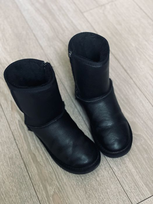 Уггі з натуральної шкіри