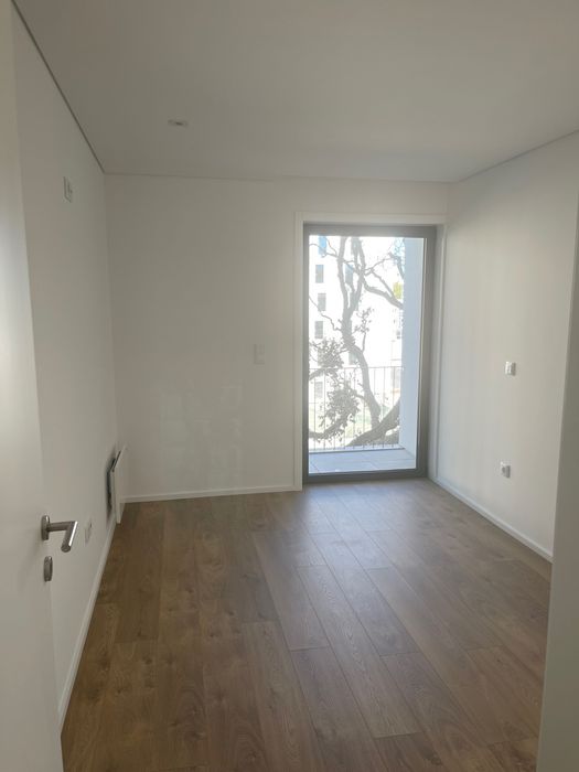 Apartamento T1 Porto - semi novo - parque dos sobreiros