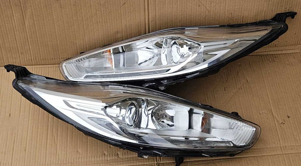 Ford Fiesta MK7 форд фиеста 7 Фары (фара левая, правая) европа америка