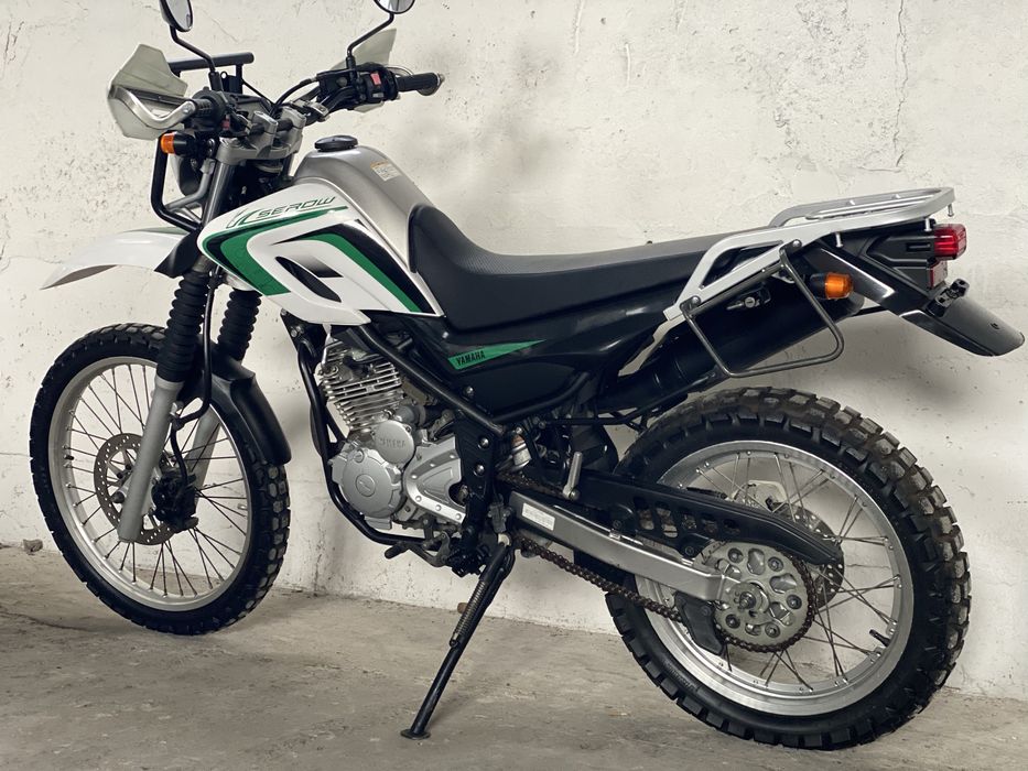 Yamaha Serow 250 мотоцикл з Японіі