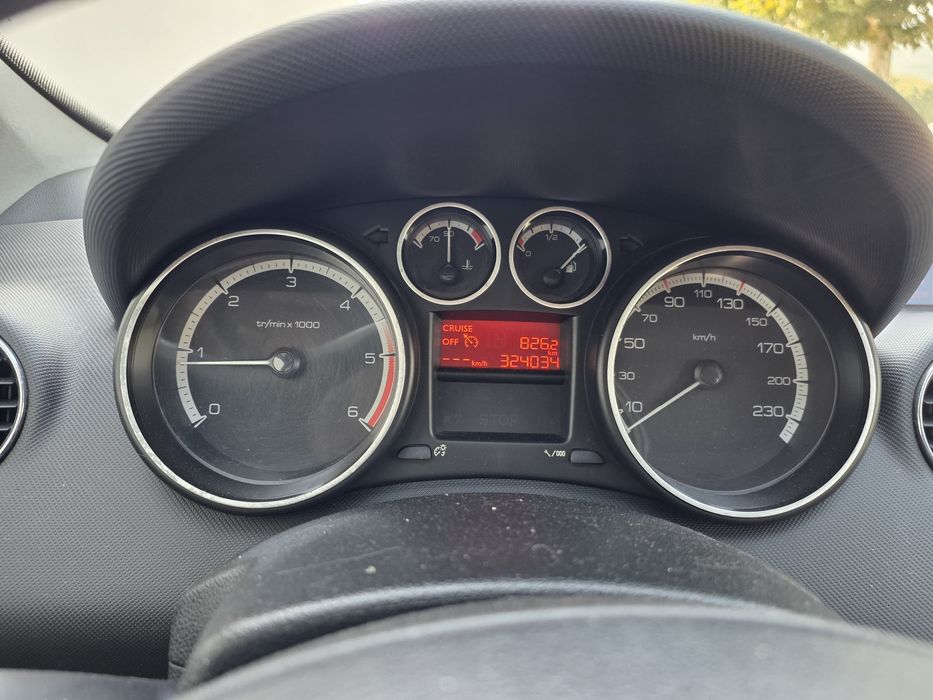 Vendo carro impecável