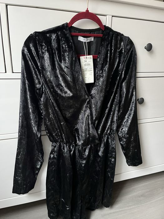 Welurowy błyszczący kombinezon Reserved nowy