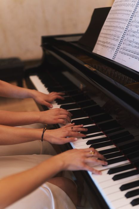 Lekcje gry na fortepianie (pianinie)