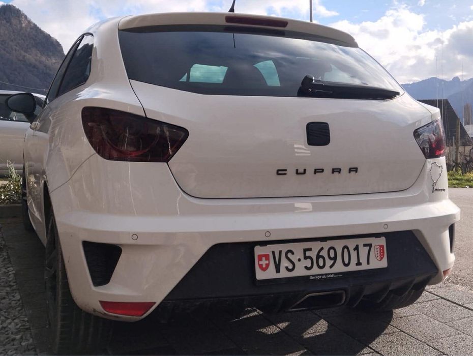 Seat Ibiza Cupra 1.4 TSI 2011 matrícula Suíça