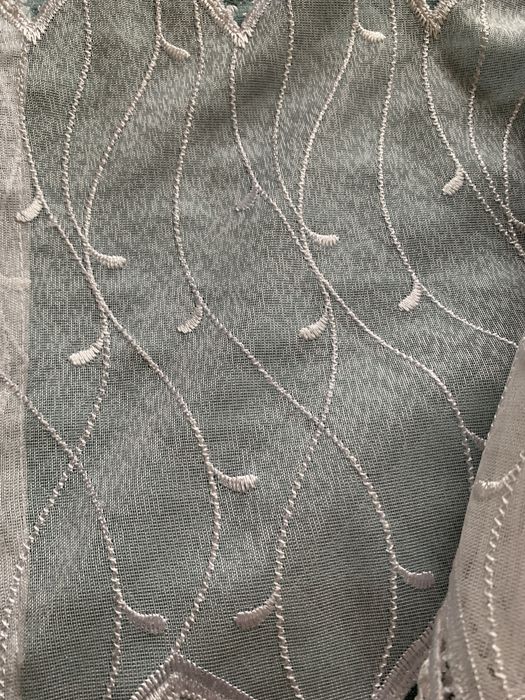 Firana biała salonowa na taśmie