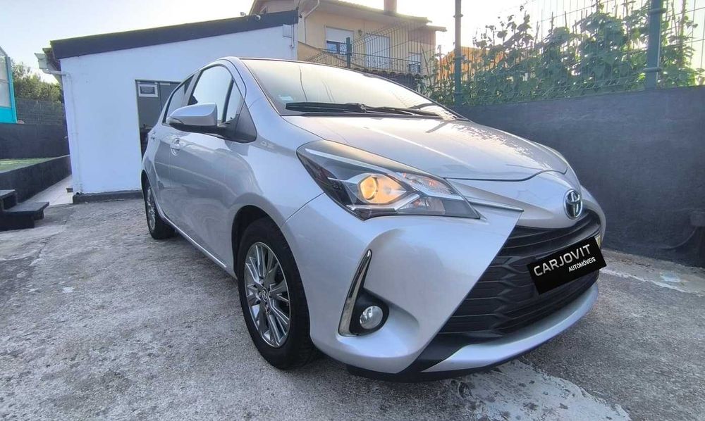 Toyota Yaris 1.0 VVT-i Comfort + P.Sport National