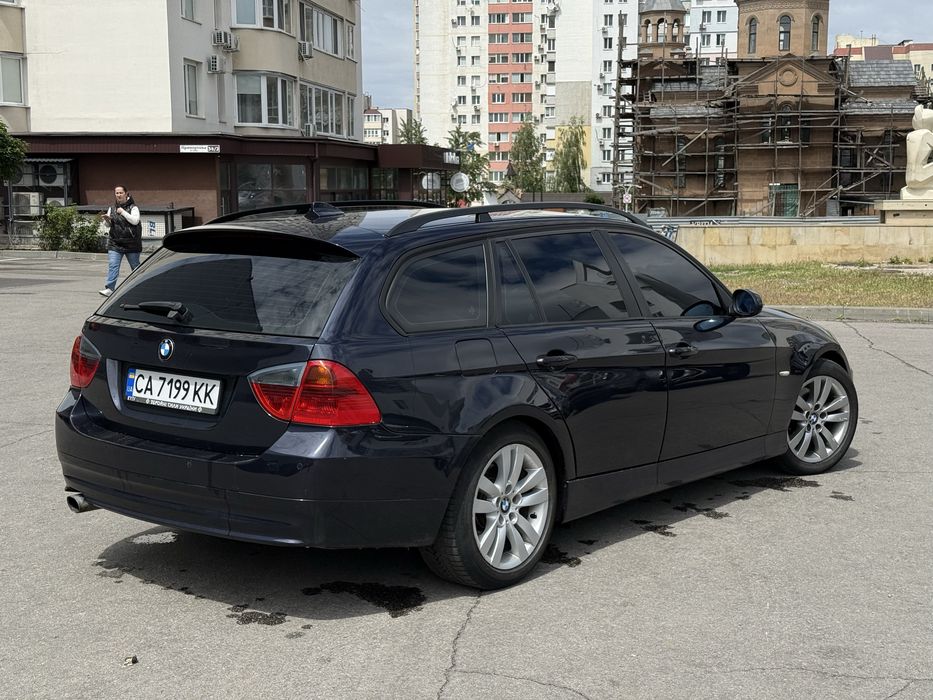 Продам BMW 3 E91