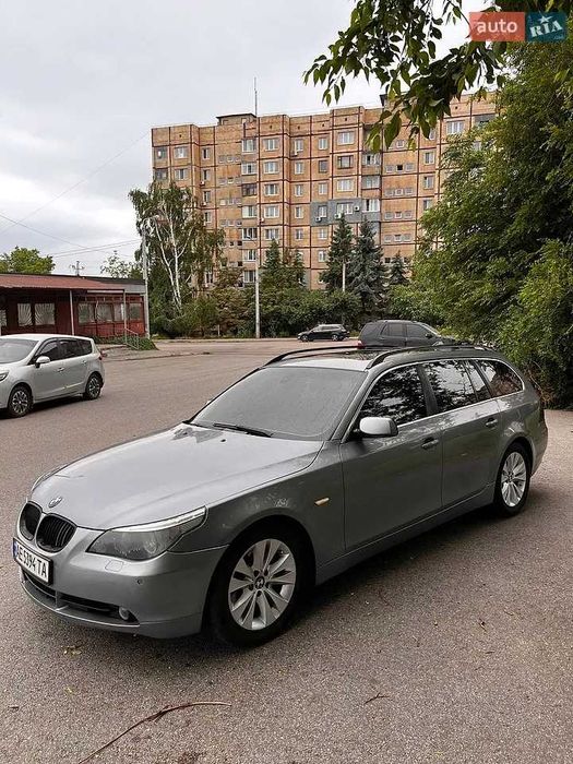 BMW 5 Series 2004