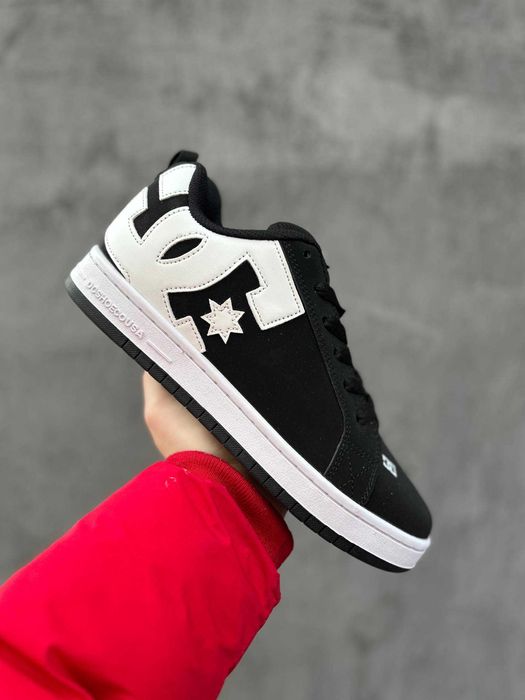 Кеди DC Court Graffik Black White | кроси ДС Корт Графік чорні нубук