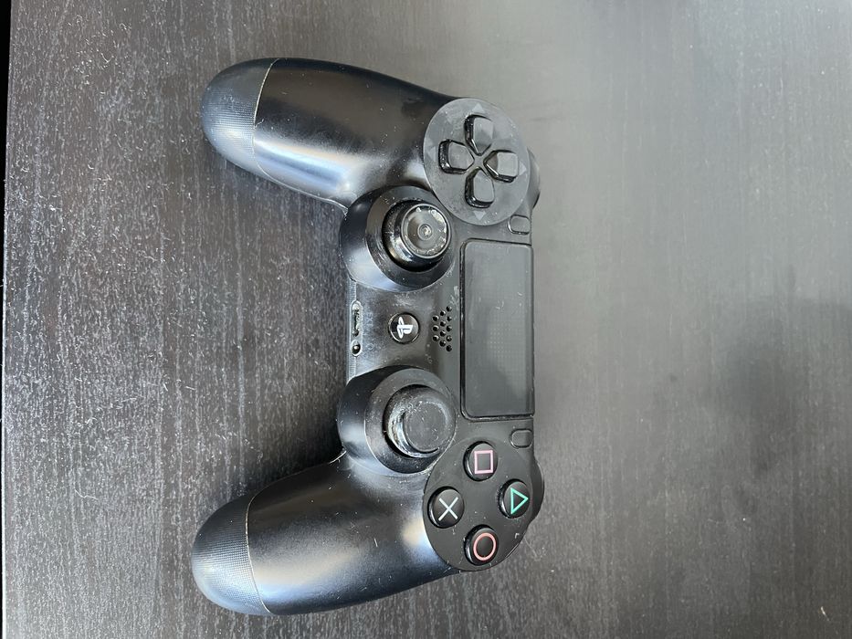 PlayStation 4 Fat 500GB + Comando + Cabos